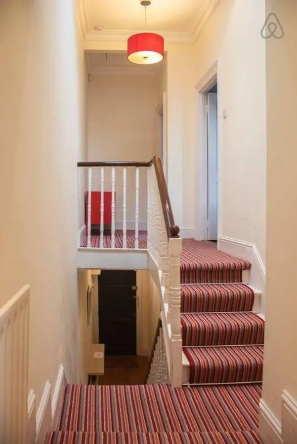 Rugby Lodge Dublin Holiday home